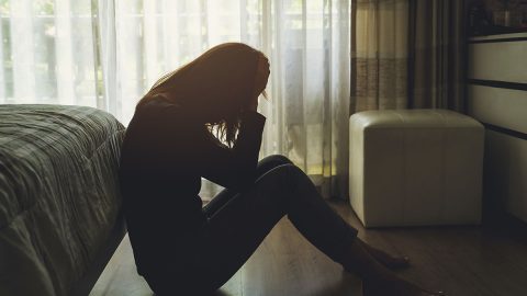 ما هي علامات الاكتئاب عند المرأة