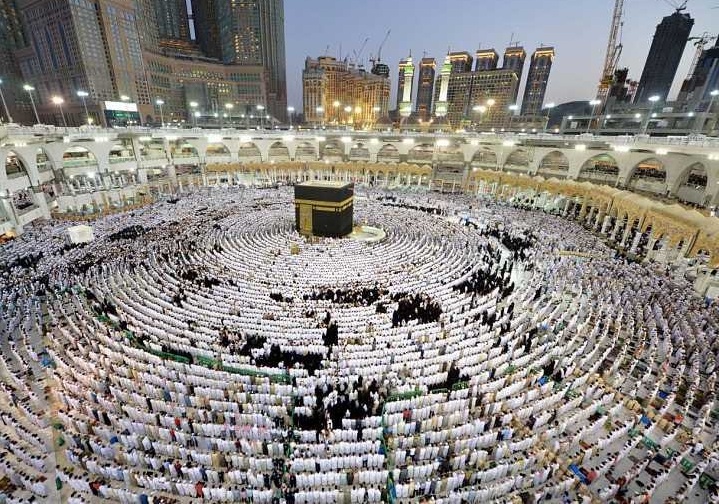 الساعة كم تنتهي صلاة التراويح 1443