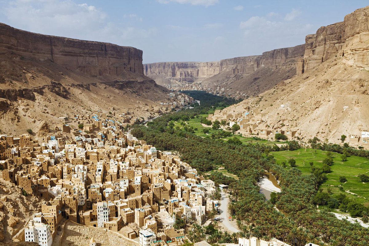 كم مساحة اليمن بدون الربع الخالي