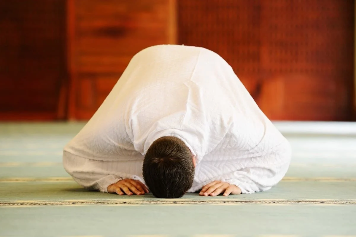 متى يخرج وقت صلاة الظهر