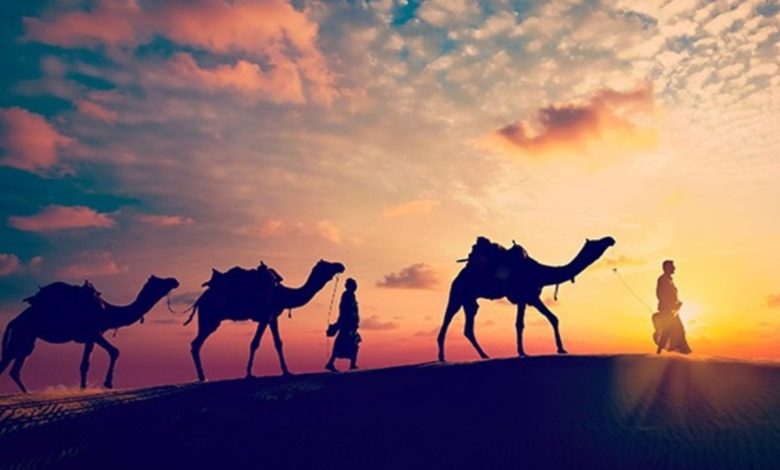 من هو دليل النبي وأبو بكر في الهجرة من مكة للمدينة 