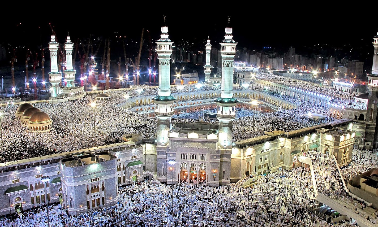 كم راتب إمام الحرم المكي ؟