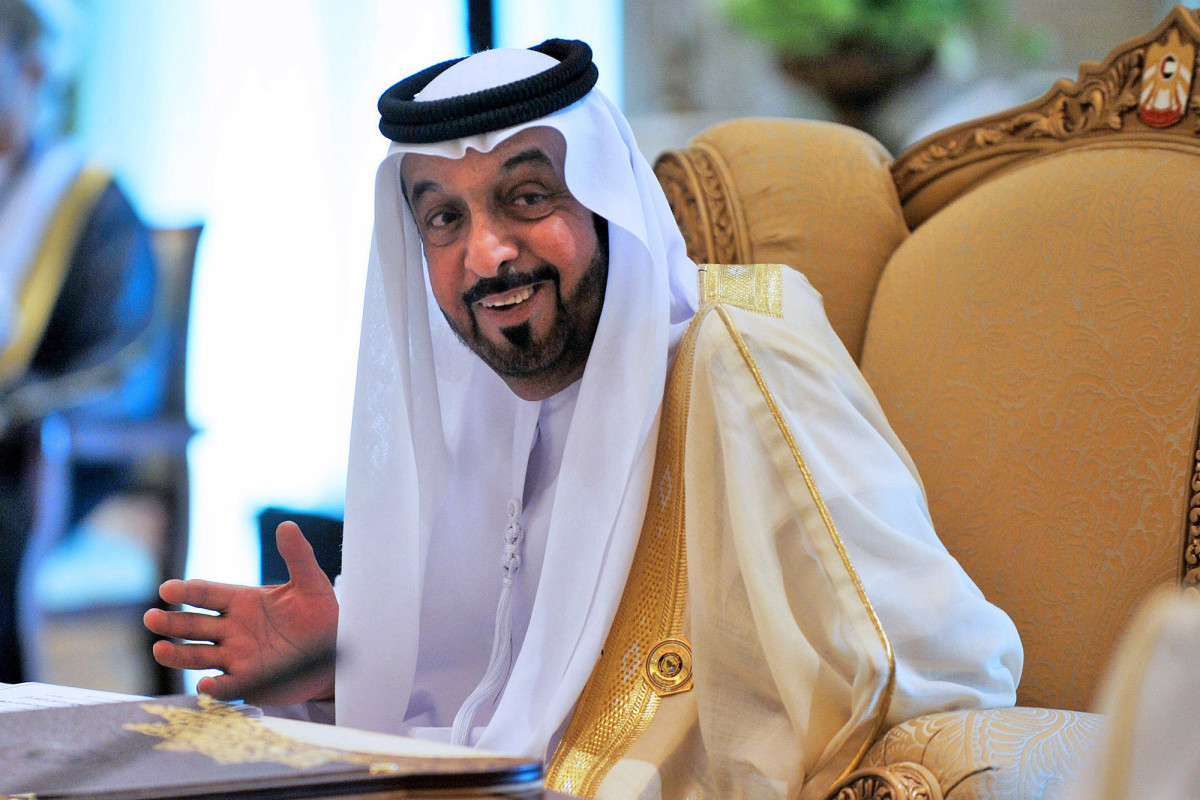 كم عدد زوجات خليفة بن زايد