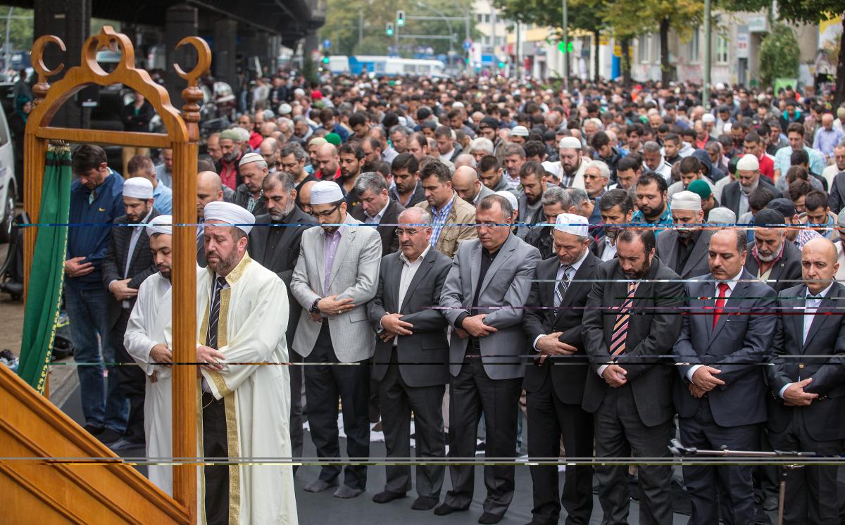 كم عدد المسلمين في ألمانيا 2024