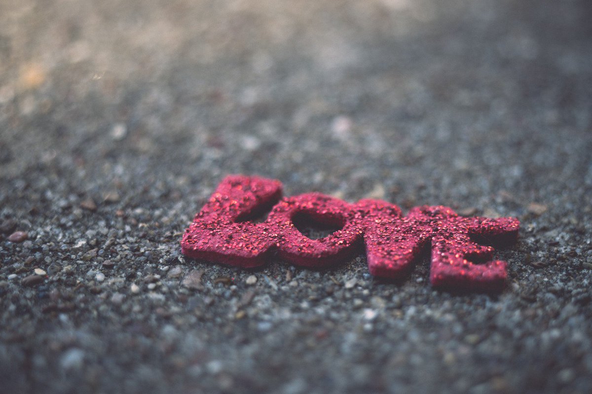 كيف أعرف أن حبيبي نسى حبه القديم