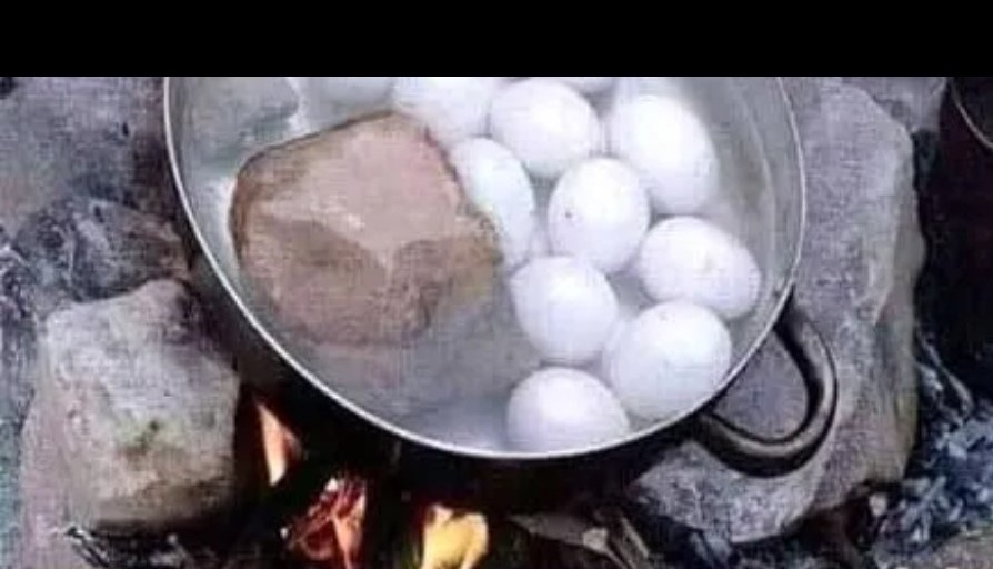 لماذا يوضع الحجر مع البيض المسلوق