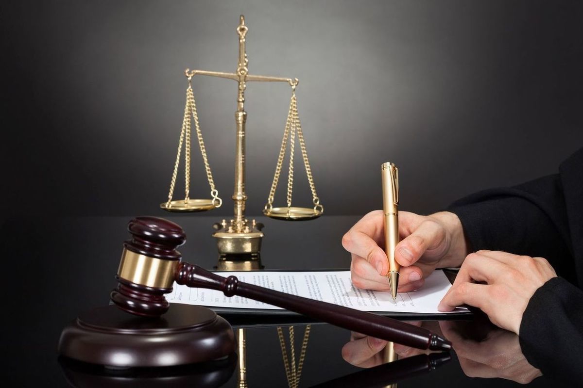 ما هي الإجراءات التشريعية لأي قانون داخل مجلس الأمة