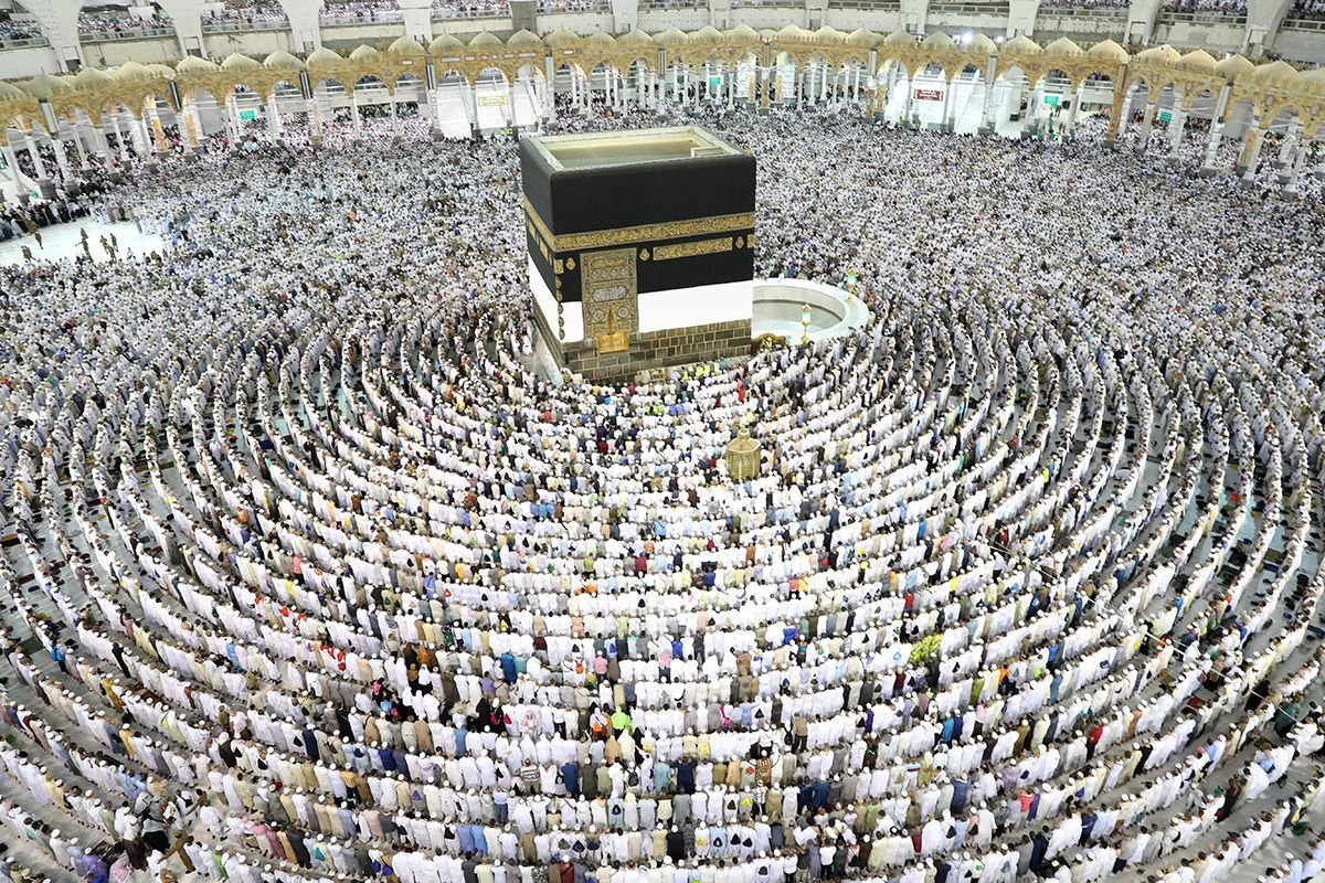 حكم لبس الشراب للمحرمة