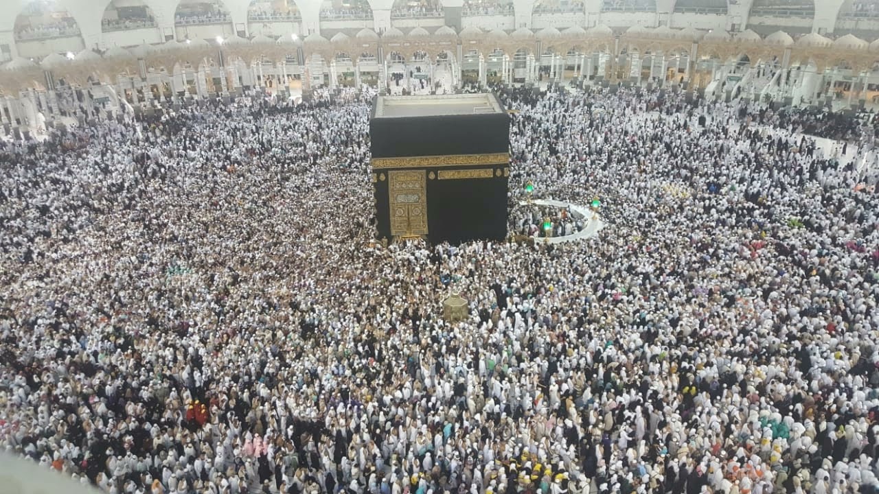 حكم طواف الوداع للحاج ابن باز