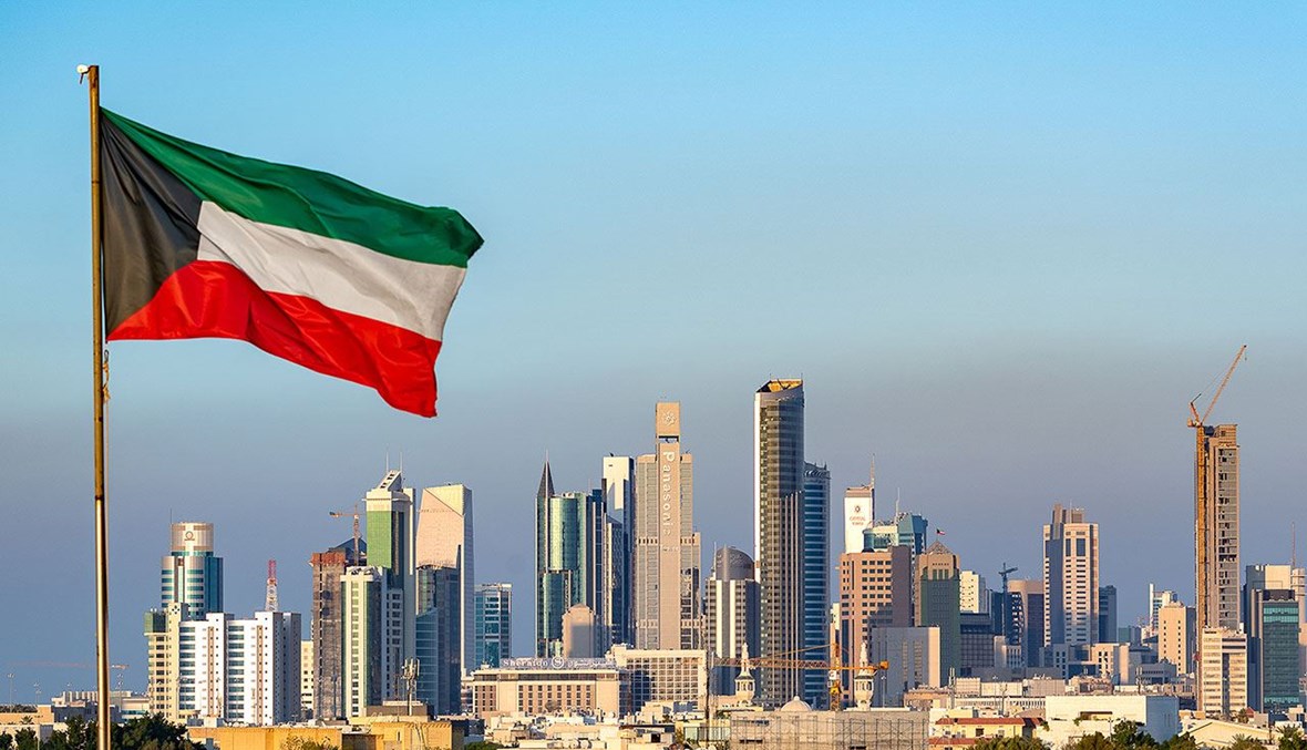 كم مدة دورة ضباط الجيش الكويتي 2024