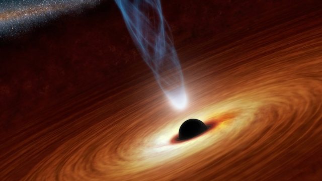 أكبر الثقوب السوداء في الكون