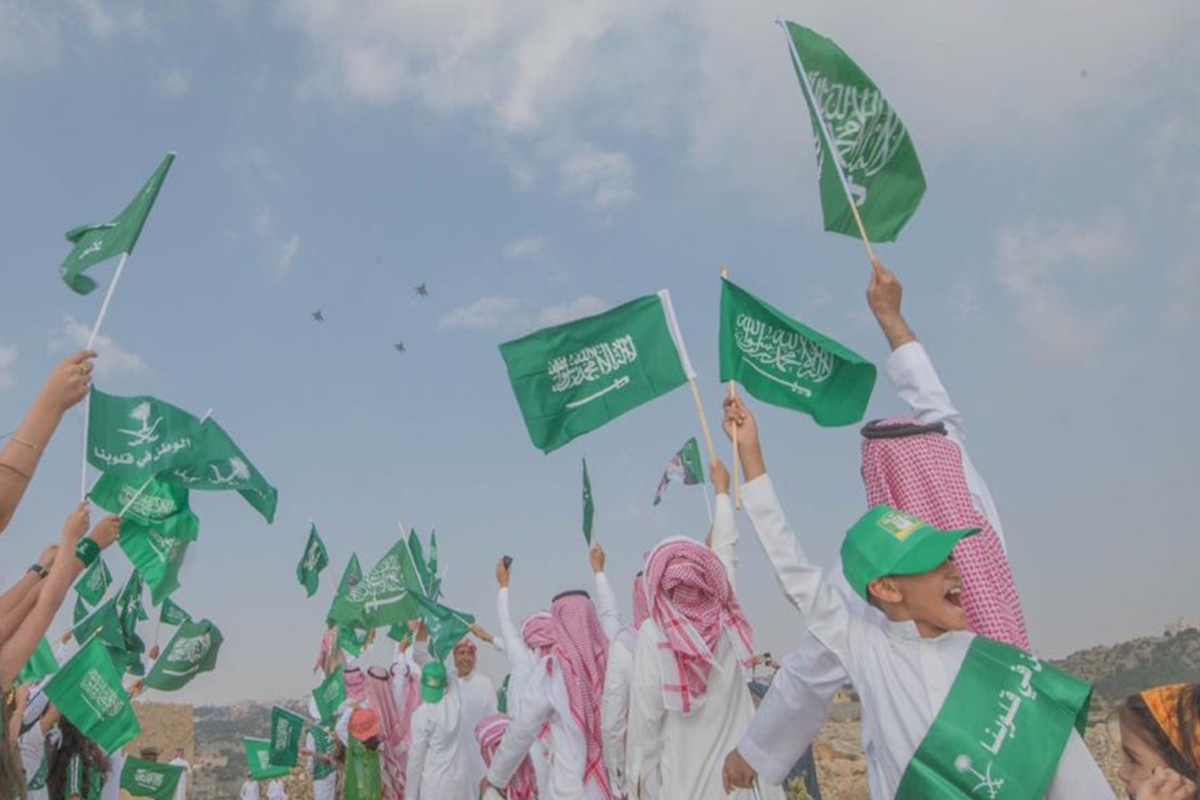 كم غرامة العمل في اليوم الوطني السعودي