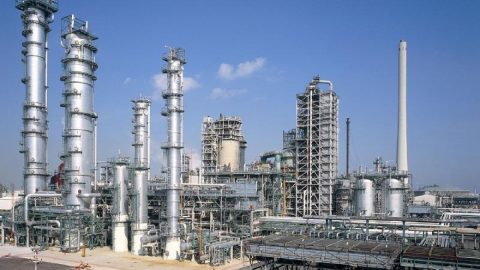 مدينة سعودية تشتهر بالصناعات البترولية والكيميائية هي