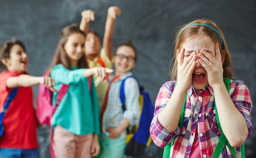 اذاعة مدرسية عن التنمر كاملة