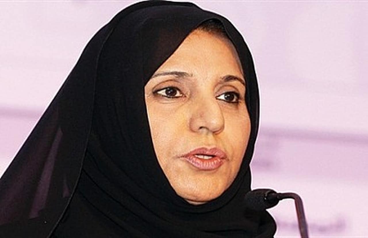 من هي ام الامارات ويكيبيديا