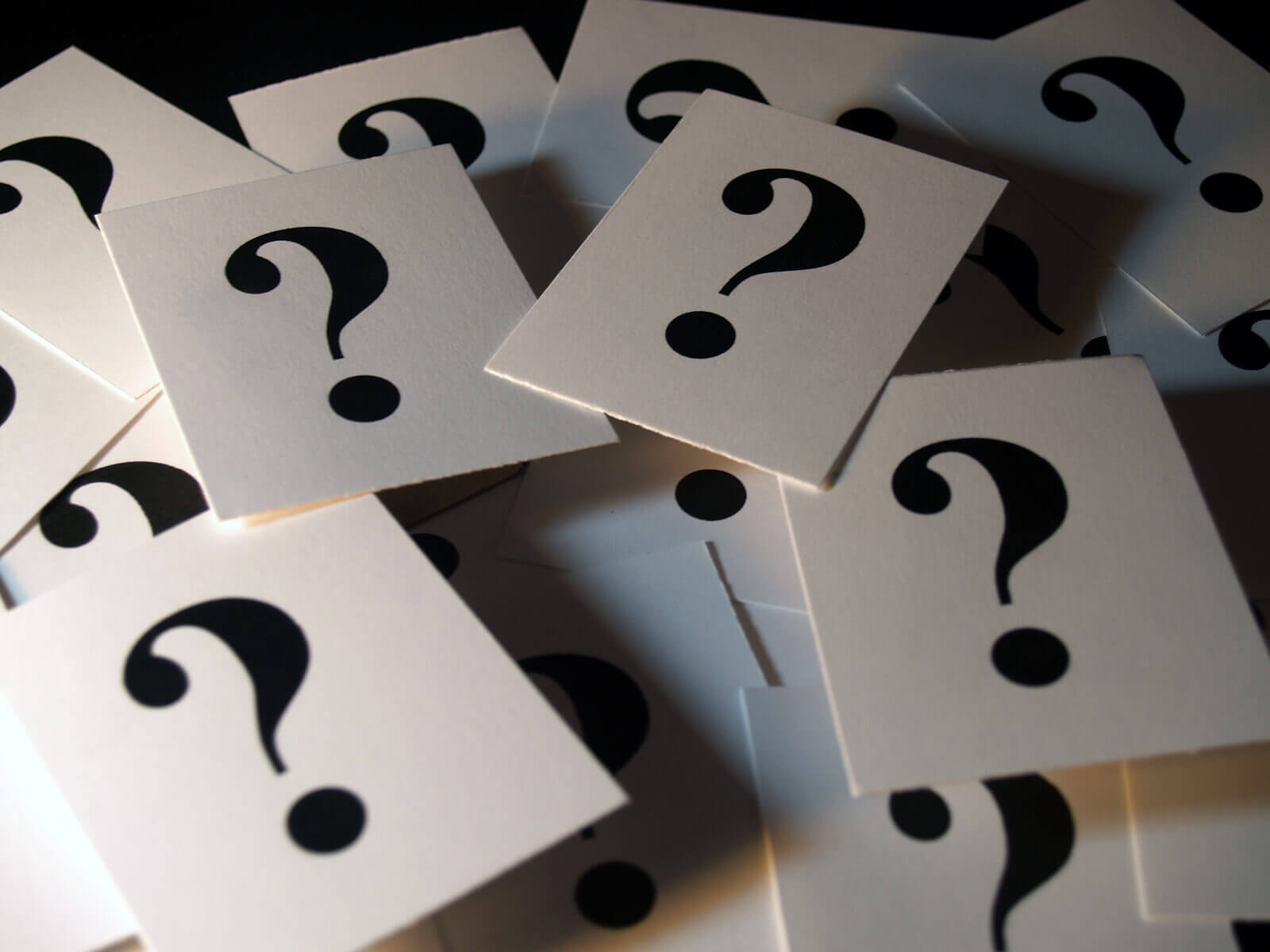 لتحسين وإصلاح الصورة المرفقة فإننا نستعين بأداة