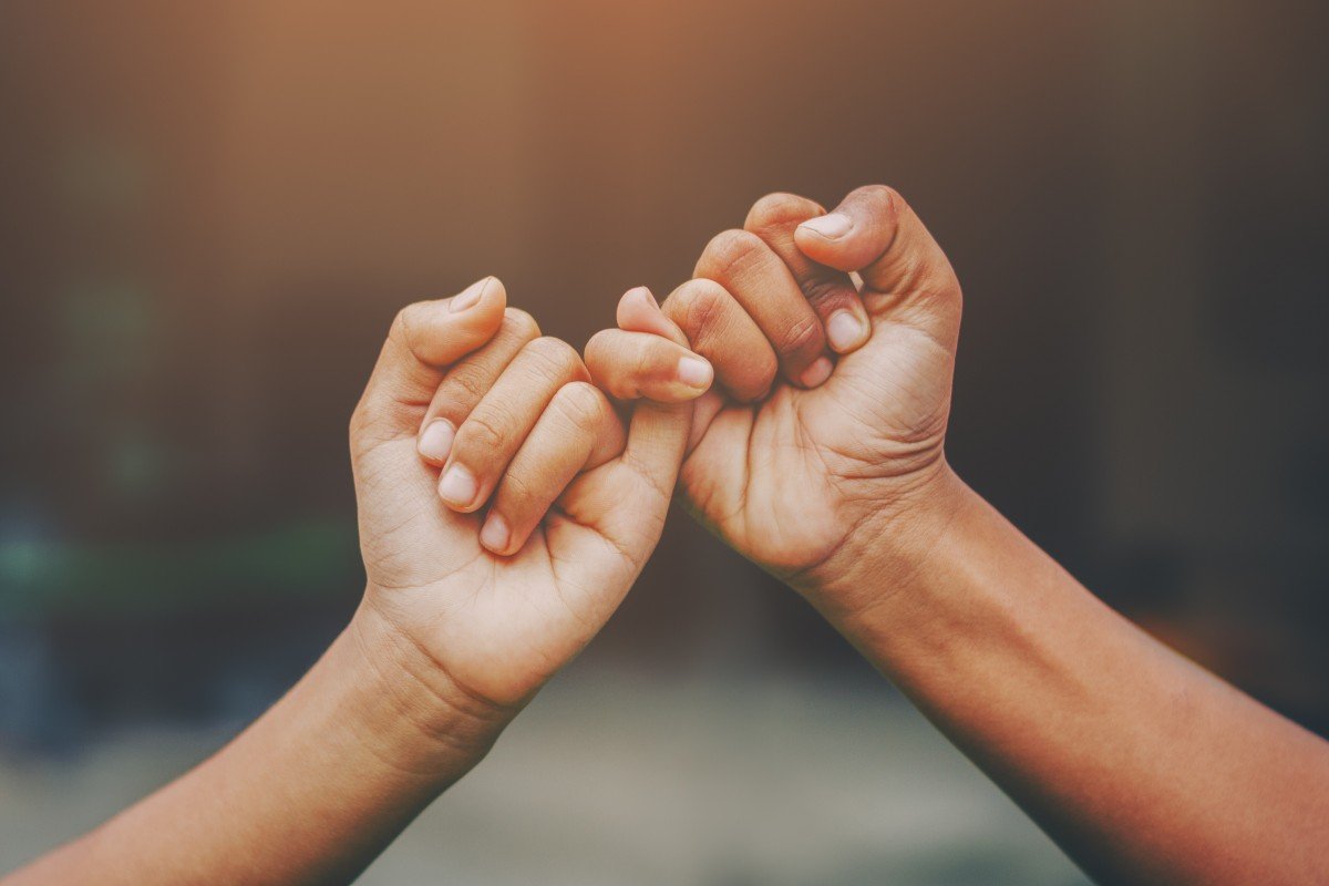 هل من فوائد الصدق كسب ثقة الاخرين