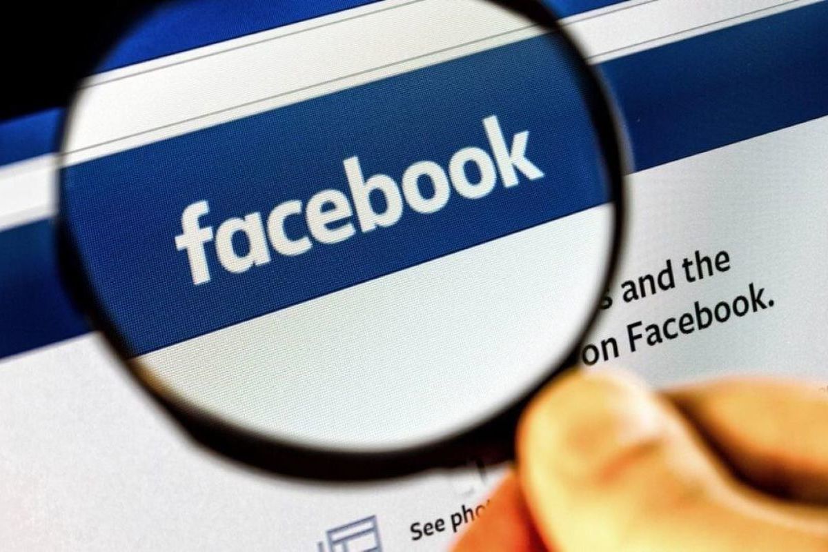 طريقة إنشاء دردشة جماعية على الفيس بوك