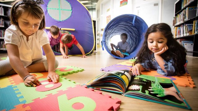 قصص عن المعلم القدوة