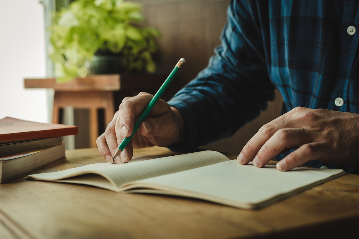 فوائد اعراف الكتابة وأقسامها