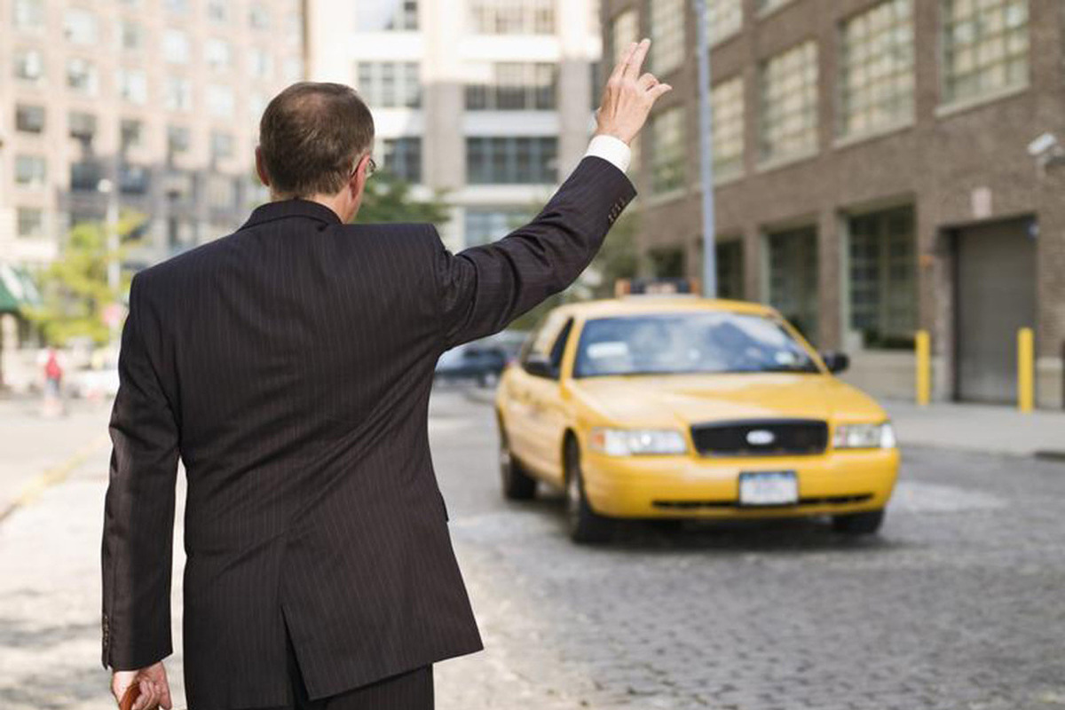 تفسير رؤية taxi