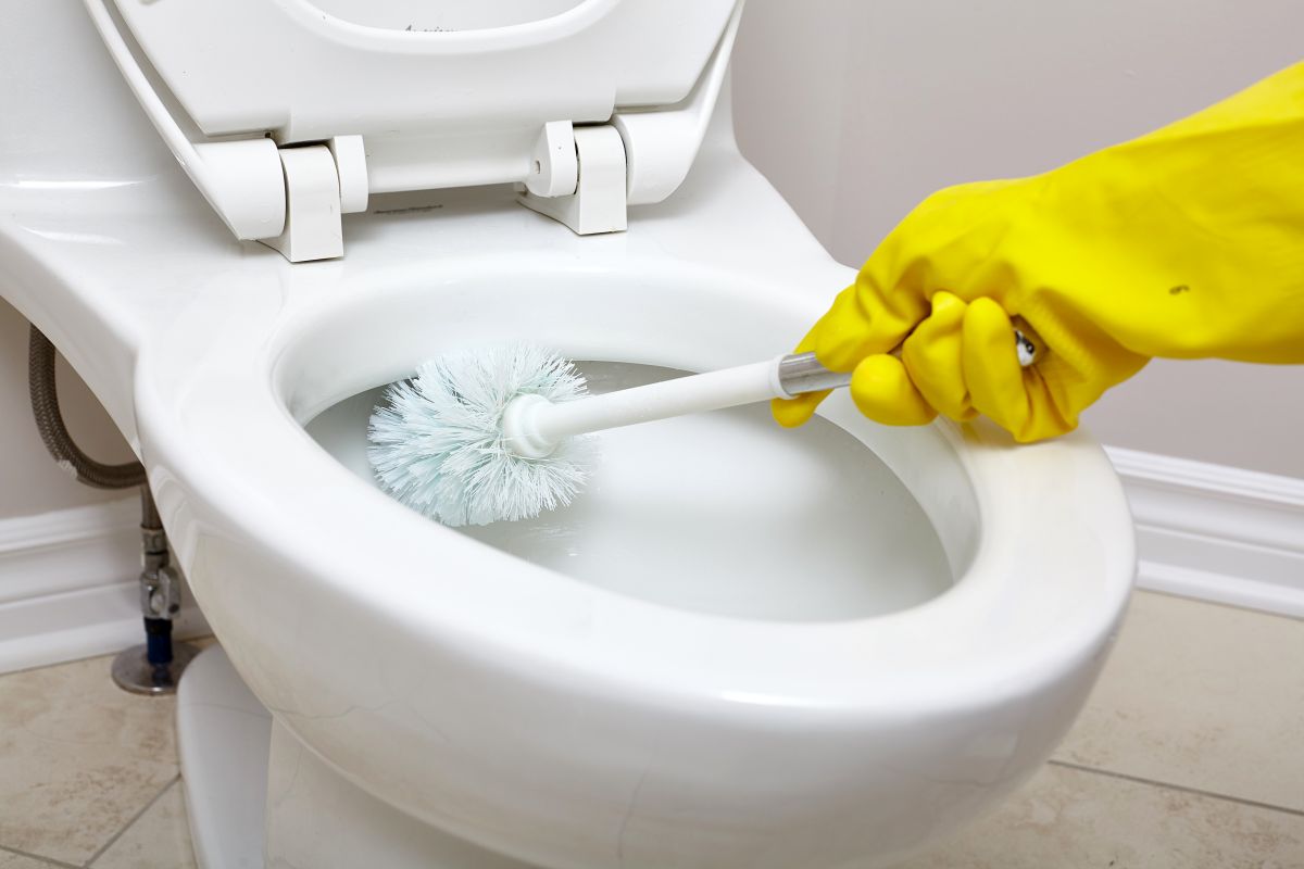 تفسير رؤية تنظيف الحمام في المنام للعزباء