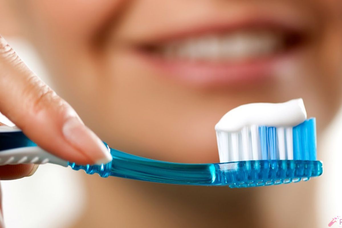 رؤية معجون الأسنان في المنام للعزباء