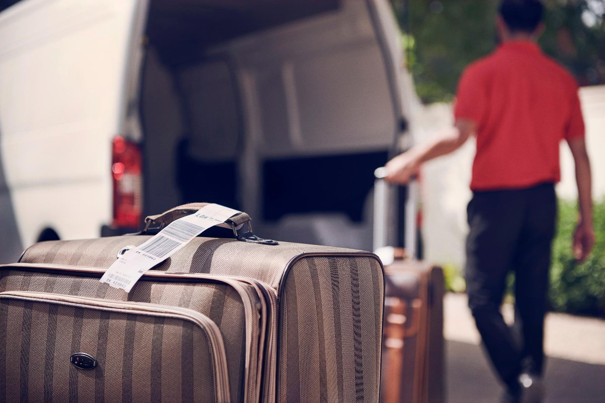 تفسير حلم شنطة سفر فيها ملابس