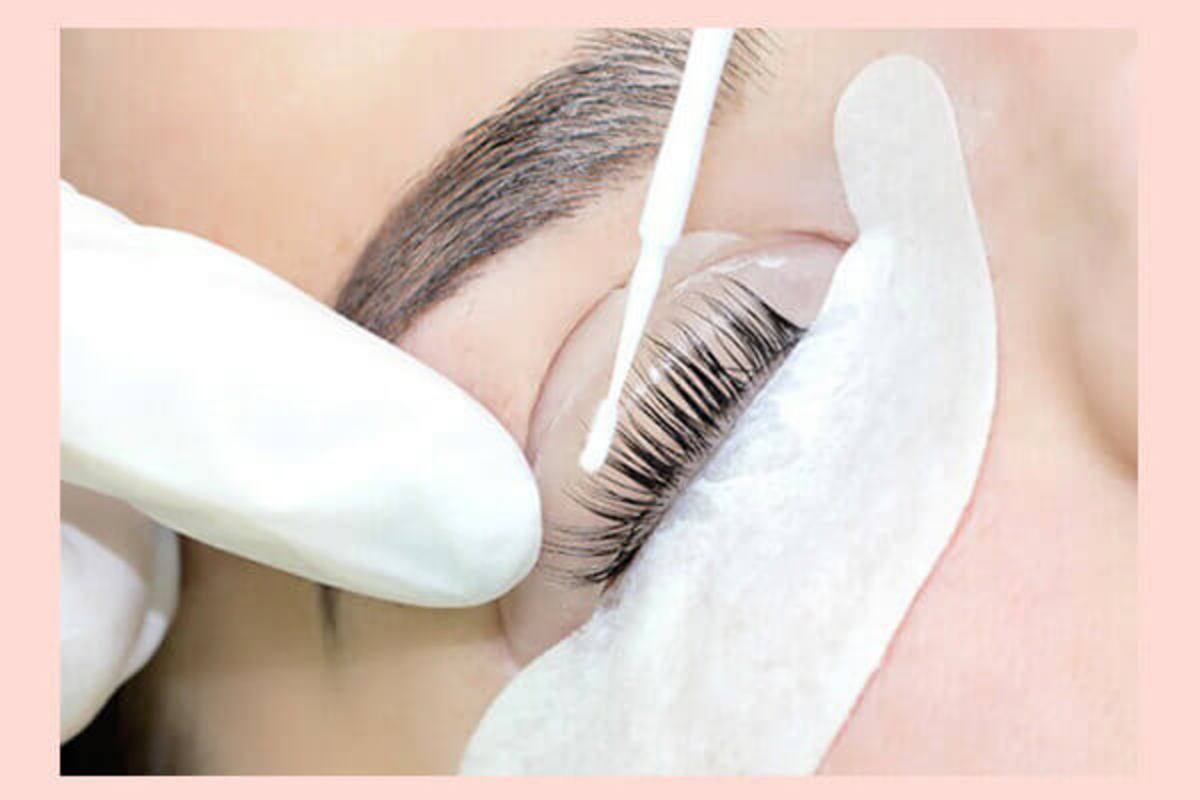 تجربتي مع رفع الرموش