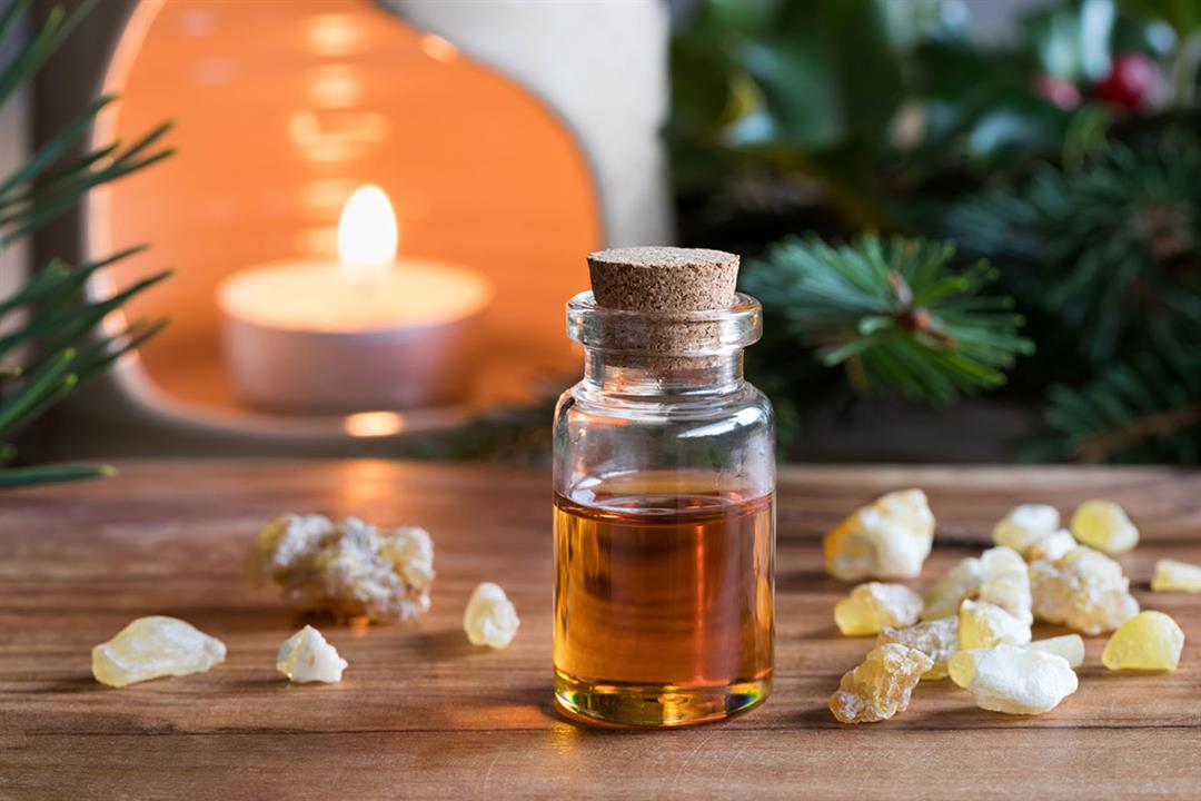 فوائد زيت اللبان للشعر