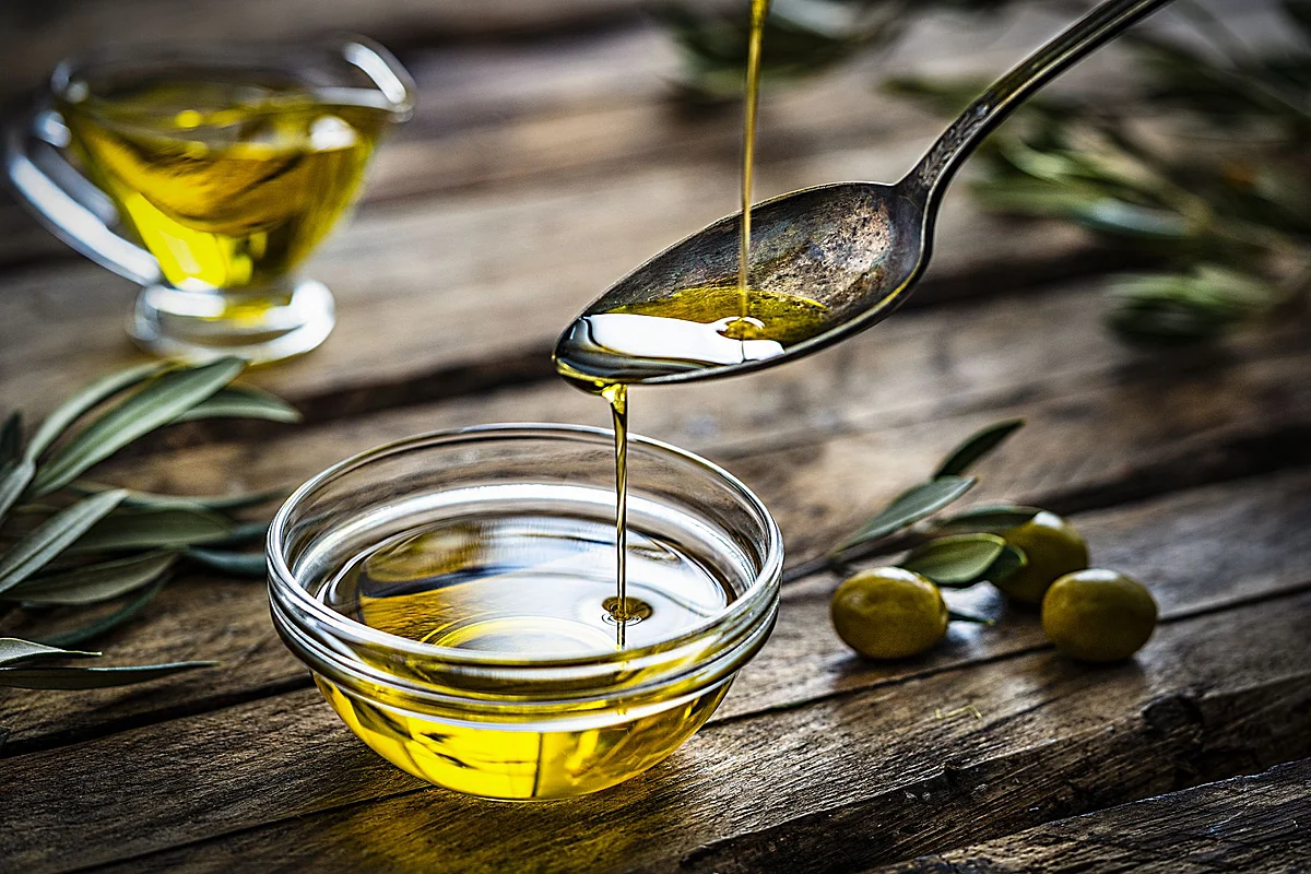 فوائد زيت الزيتون مع الليمون الصحية الهائلة ومتى يبدأ مفعوله