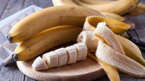 هل يحتوي الموز على الجلوتين وما هي قيمته الغذائية