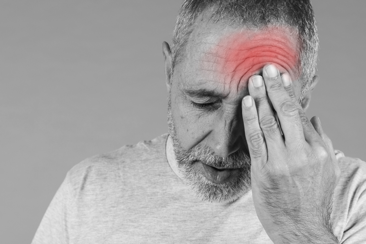 أعاني من حرارة في الرأس مع صداع ما سببها وعلاجها ؟