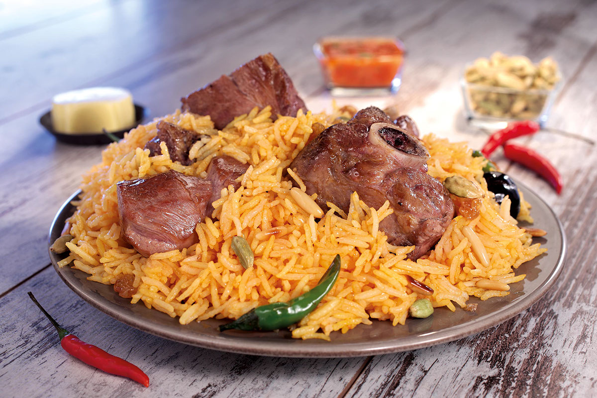 تفسير اكل الرز واللحم في المنام وأسرار معناه لإبن سيرين