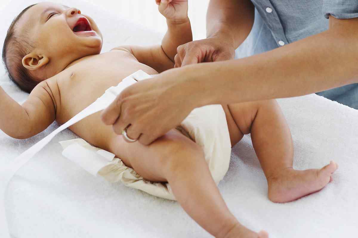 تفسير بول الطفل في المنام لابن سيرين‎