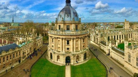 كيفية الحصول على منح جامعة Oxford بالخطوات