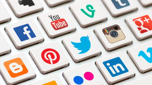 كيف تكون مؤثرا على وسائل التواصل الاجتماعي