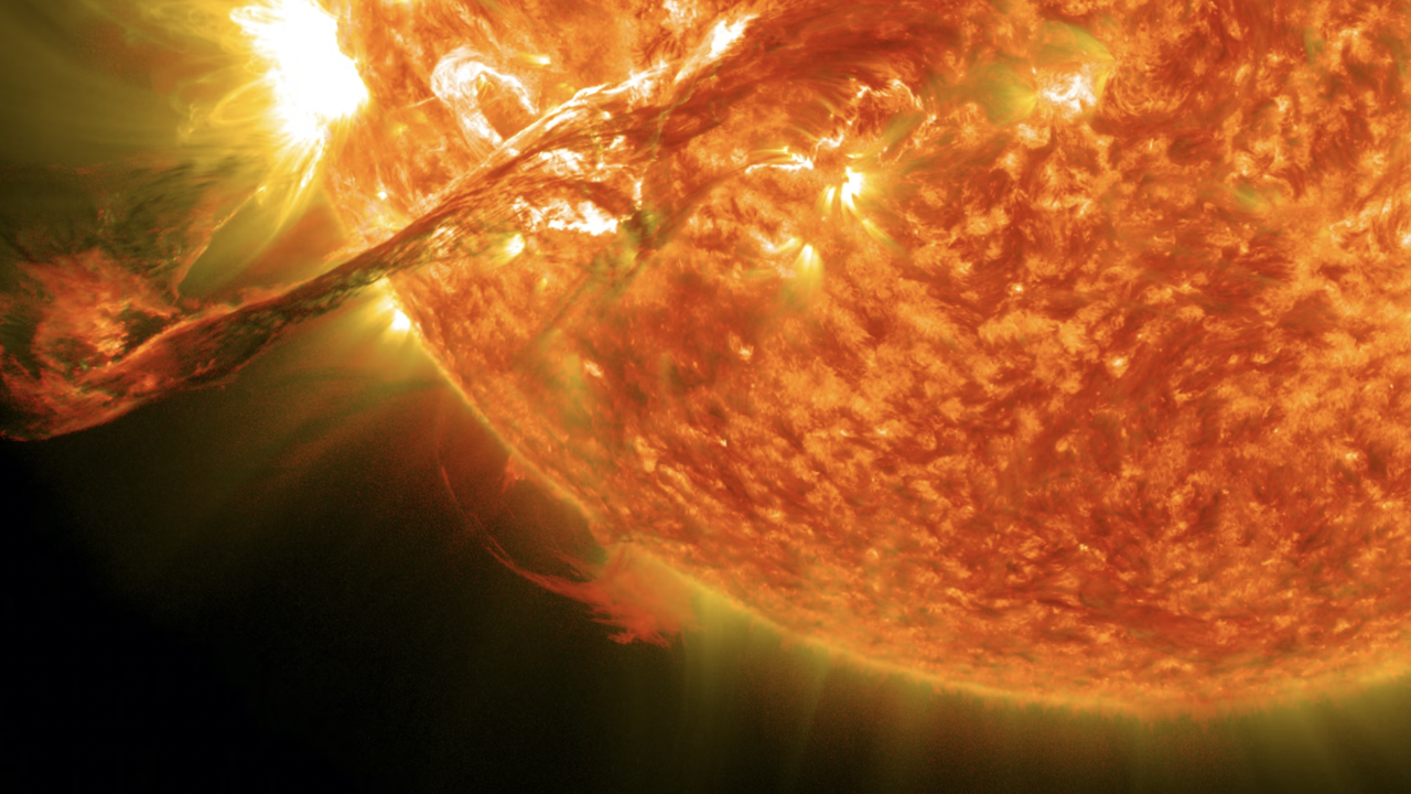 كم تستمر العاصفة الشمسية